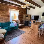 Casa Adrian 度假居 *